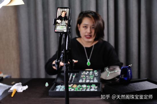 吴树头条直播,揭秘幕后故事，带你走进直播背后的精彩瞬间