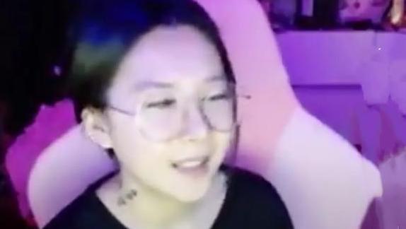 直播爆料娱乐圈内幕女星,女星背后的惊人内幕大曝光